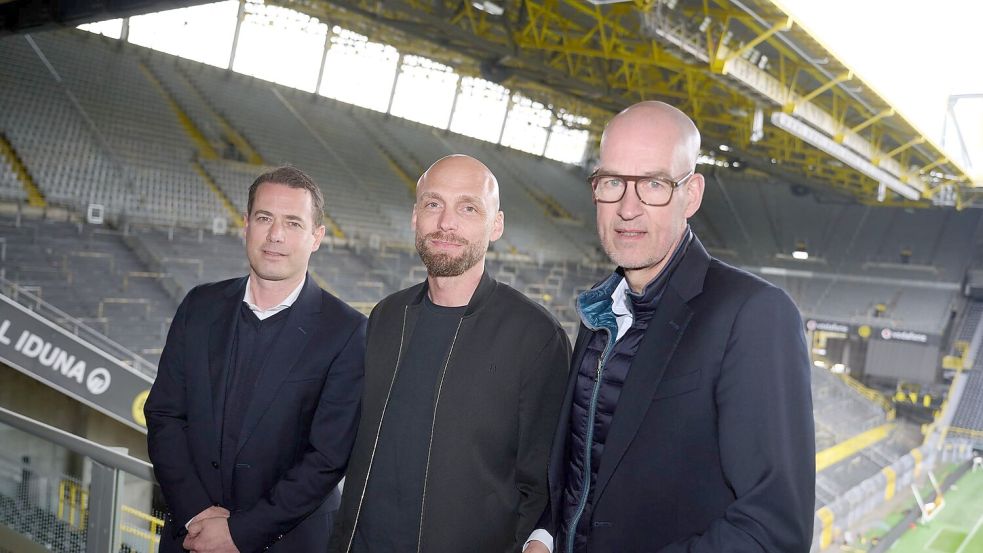 Lars Ricken (l.), Ole Book (m.) und Carsten Cramer (r.) wollen den BVB wieder titelreif machen. Foto: Bernd Thissen