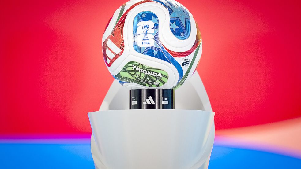 Die Fußball-WM 2026 startet im Juni. Nun ist der erste offizielle Song veröffentlicht worden. Foto: dpa/KEYSTONE/Claudio Thoma