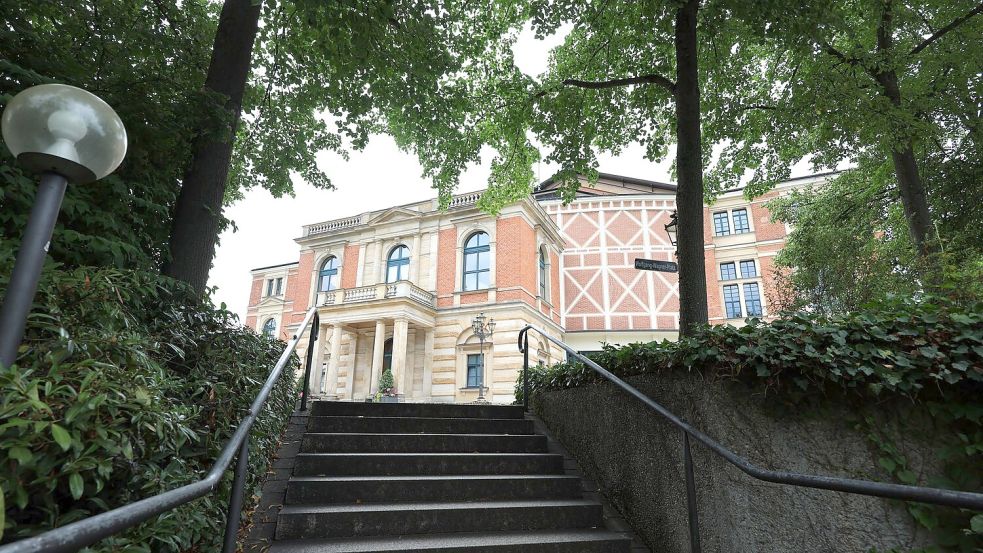 Das weltberühmte Festspielhaus in Bayreuth wird in diesem Jahr nachgebaut für ein Kinder- und Jugendprogramm. (Archivbild) Foto: Karl-Josef Hildenbrand