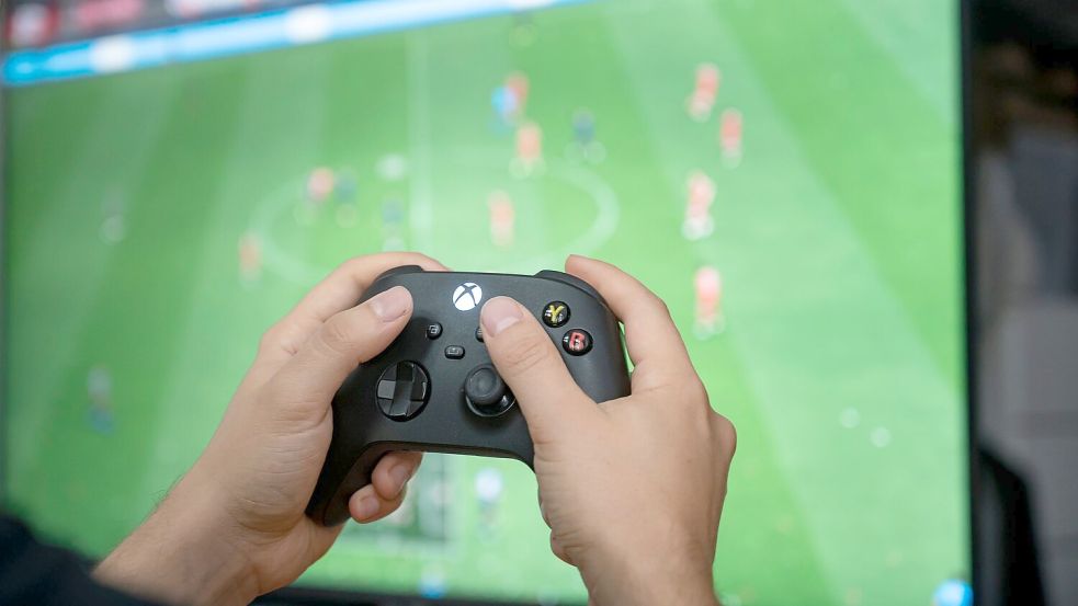 Ran an die Konsole: Gamer greifen immer mehr auf Abo-Dienste zurück. (Symbolbild) Foto: Fabian Sommer