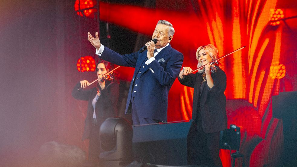 Roland Kaiser wird mehr als 10.000 Besucher nach Tannenhausen locken – die möglichst geordnet anreisen sollen. Dafür werden neben Parkplätzen im Umkreis auch drei Shuttle-Linien angeboten. Foto: privat