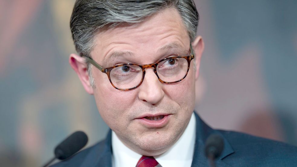 Der Sprecher des US-Repräsentantenhauses, Mike Johnson, ist nicht vom Haushaltsentwurf überzeugt. (Archivfoto) Foto: J. Scott Applewhite/AP/dpa