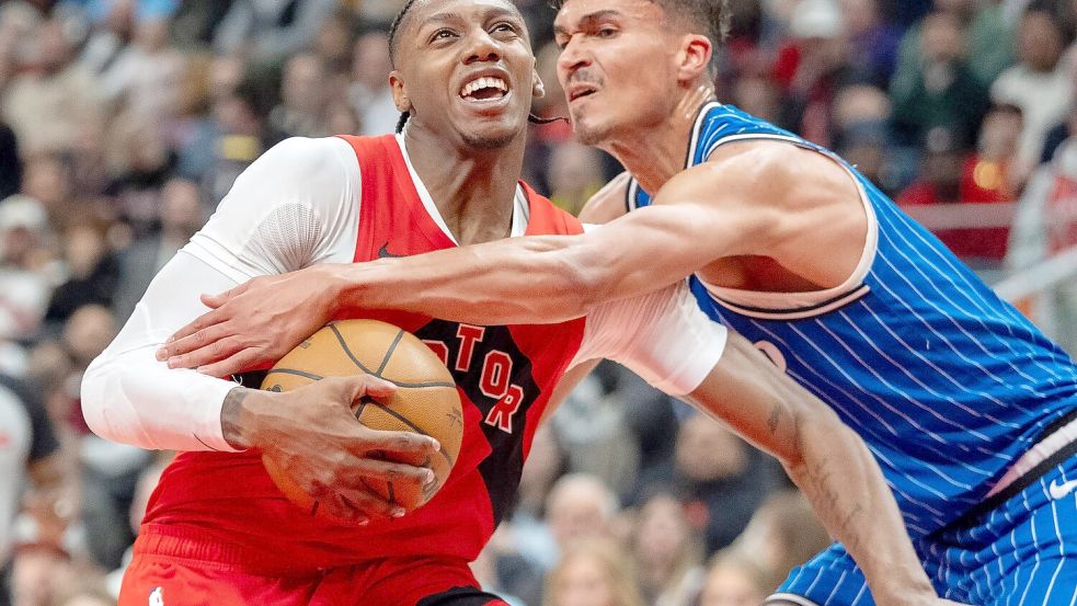 Ging mit den Orlando Magic in Toronto unter: Tristan da Silva (re). Foto: Frank Gunn