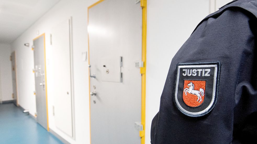 Eingesperrt: Lebenslang heißt in deutschen Gefängnissen nicht „ein Leben lang“. Foto: dpa