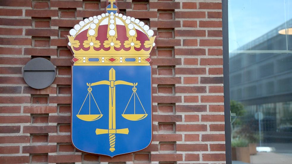 Ein Schwede soll seine Frau zu sexuellen Handlungen mit mehr als 100 Männern gezwungen haben. Jetzt ist Anklage gegen ihn erhoben worden. (Symbolbild) Foto: Steffen Trumpf/dpa