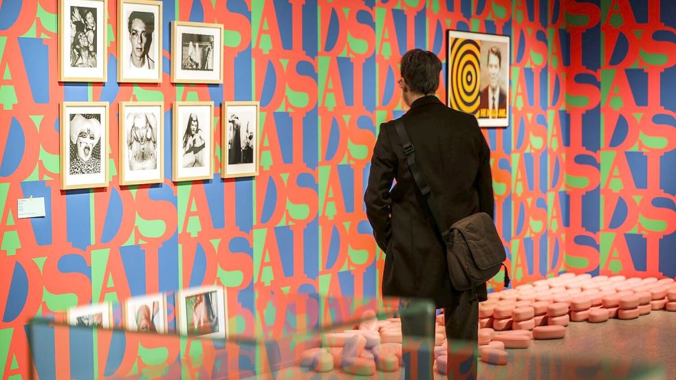 Eine umfangreiche Ausstellung in der Bundeskunsthalle erzählt die Geschichte der Sexarbeit. Foto: Oliver Berg