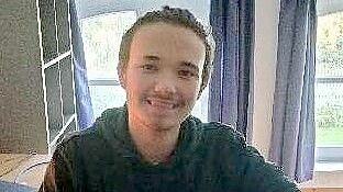 Der 15-Jährige wird vermisst. Foto: Polizei