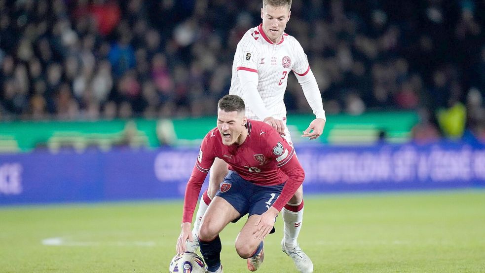 Leverkusens Stürmer Schick und seine Tschechen gegen Favorit Dänemark. Foto: Petr David Josek