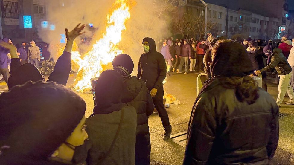 Im Iran ist ein weiteres Todesurteil im Zusammenhang mit den jüngsten Massenprotesten vollstreckt worden. Foto Archiv Foto: Uncredited/UGC/AP/dpa