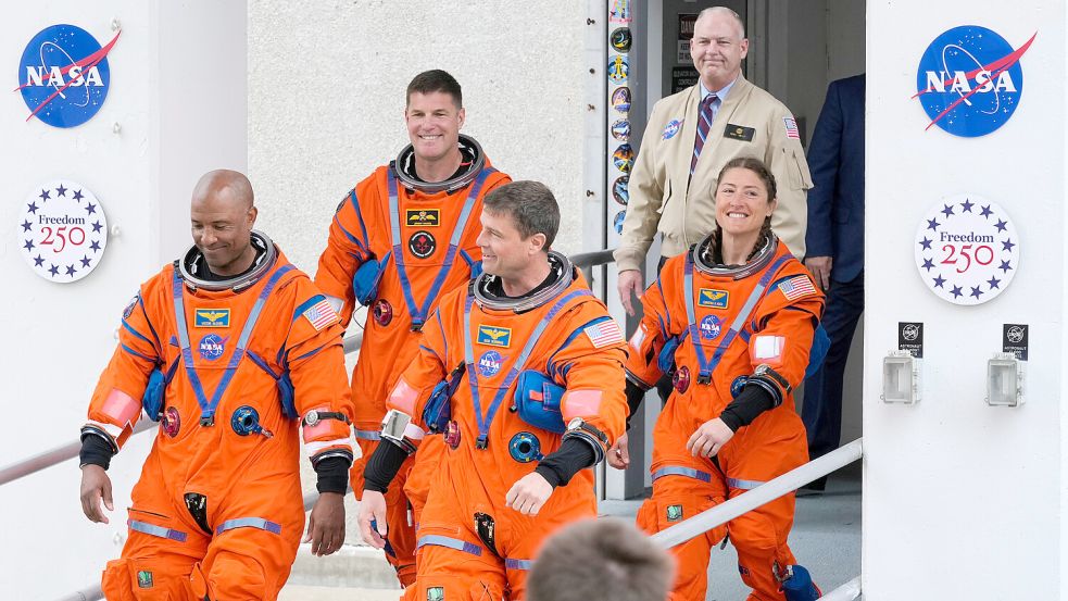 Die vier Astronauten der Artemis-2-Mission (v. l.): Victor Glover, Jeremy Hansen, Reid Wiseman und Christina Koch. Foto: dpa/AP/John Raoux