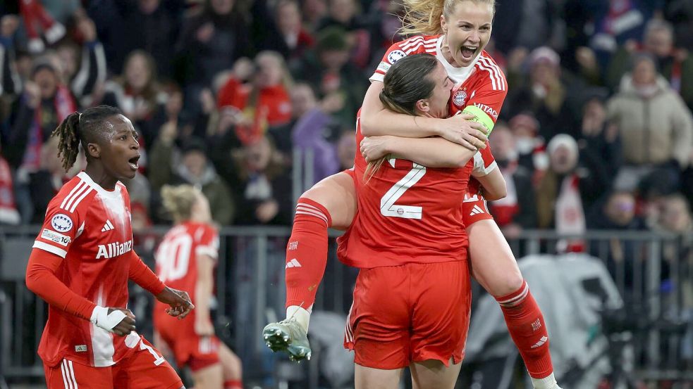 Kapitänin Glodis Viggosdottir treibt ihre Mannschaft an. Foto: Karl-Josef Hildenbrand