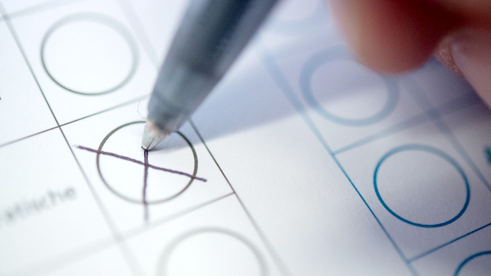 Die Brookmerlander dürfen ihr Kreuz bereits Ende Mai machen. Foto: DPA, Sebastian Gollnow