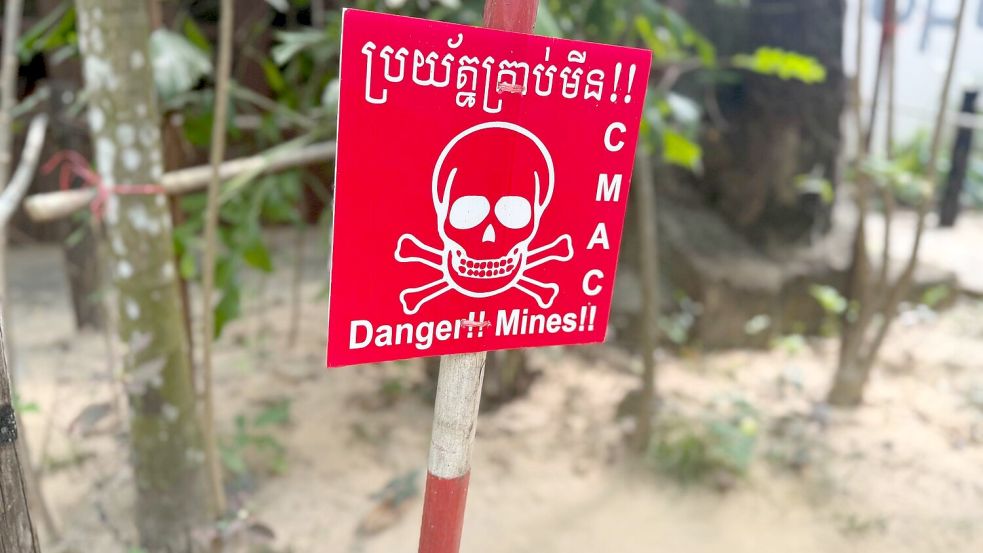 Bis heute lauern in Kambodscha viele Minen im Boden. Foto: Carola Frentzen/dpa
