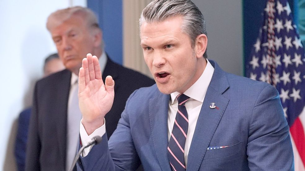 „Heute wird – auf Anweisung des Präsidenten – der größte Umfang an Angriffen seit Beginn des Einsatzes geflogen“ - sagt US-Verteidigungsminister Pete Hegseth. Foto: Alex Brandon/AP/dpa