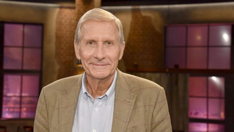 Ulrich Wickert berichtet über Stationen seiner Karriere. Von 1991 bis 2006 moderierte er die ARD-„Tagesthemen“. Zuvor war er in Paris und New York im Einsatz und auch mal in Ägypten unterwegs. Foto: imago images/Horst Galuschka