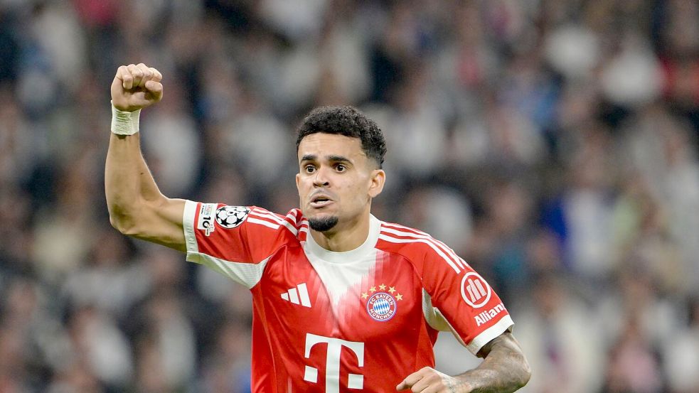 Luis Díaz feiert sein 1:0. Foto: Peter Kneffel