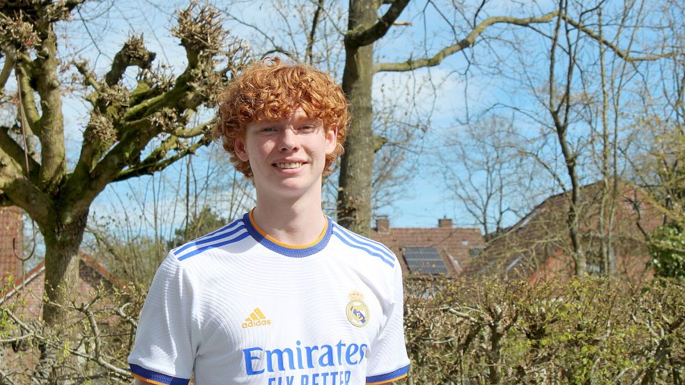 Ein sympathischer und talentierter Handballer: Der 18-jährige Hannes Janssen ist der einzige waschechter Auricher im OHV-Team. Foto: Marco Lindenbeck