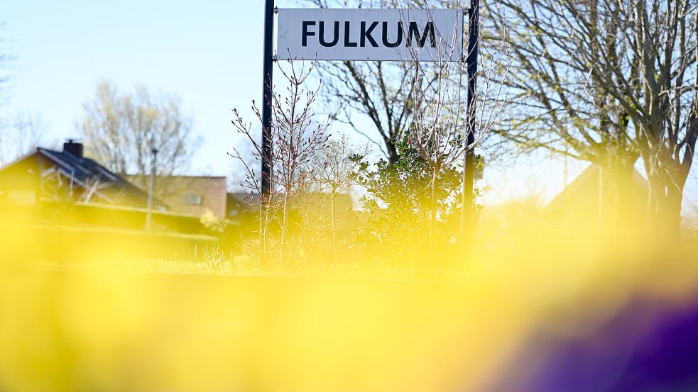 Der kleine Ort Fulkum in der Gemeinde Holtgast war wahrscheinlich Anfang 2024 Schauplatz eines Gewaltverbrechens. Erst rund zwei Jahre später hat die Polizei einen vergrabenen Leichnam in einem Garten gefunden. DPA-Symbolbild: Lars Penning