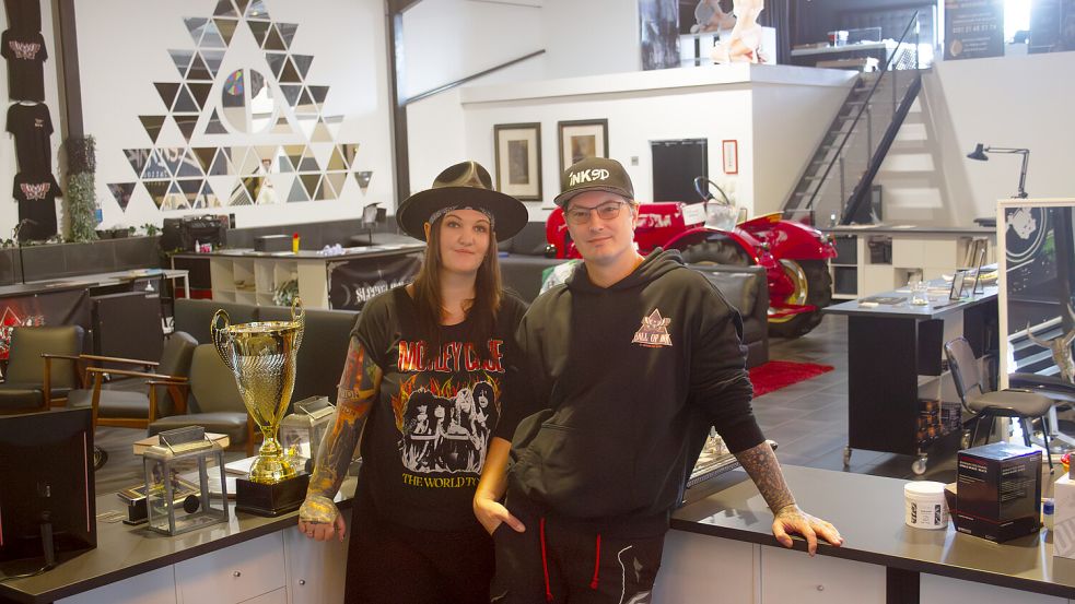 Isabel und Vito Lerbs organisieren die erste Tattoo Expo in Großefehn. Foto: privat
