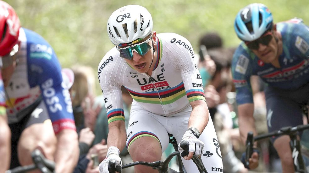 Tadej Pogacar bei Paris-Roubaix. Foto: Anne-Christine Poujoulat/AFP/dpa