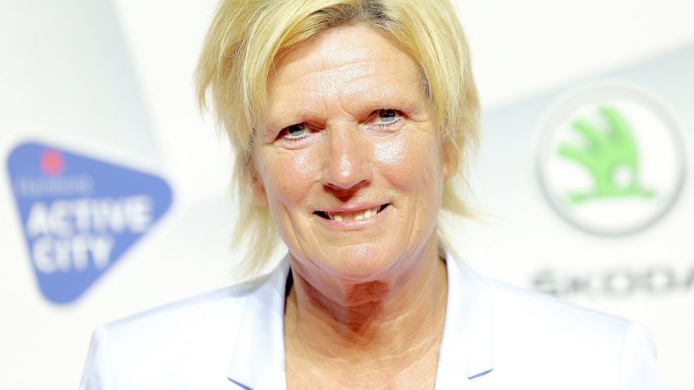 Moderatorin Claudia Neumann muss regelmäßig sexistische Kommentare aushalten. (Archivbild) Foto: Christian Charisius