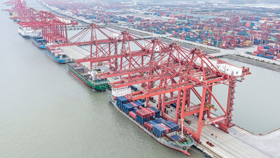 Der Iran-Krieg sorgt für Unruhe im Welthandel. Das bekommt auch die chinesische Exportwirtschaft zu spüren. (Archivbild) Foto: Li Bo/XinHua/dpa