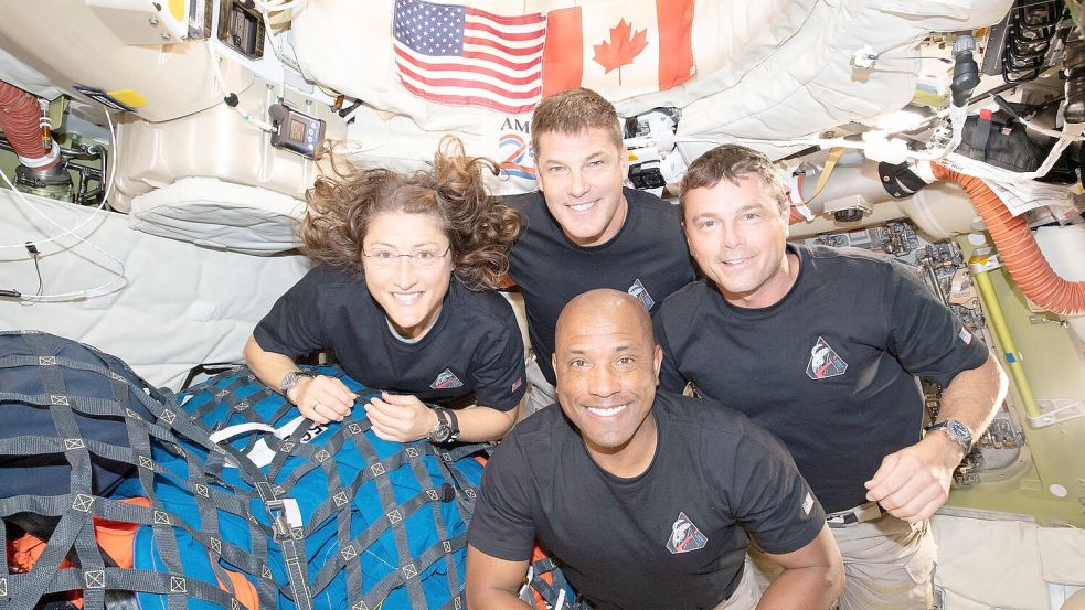 Die „Artemis II“-Crew: Christina Koch (links), Jeremy Hansen (oben), Reid Wiseman (rechts) und Victor Glover in der „Orion“-Kapsel. (Archivbild von der Nasa zur Verfügung gestellt) Foto: Uncredited