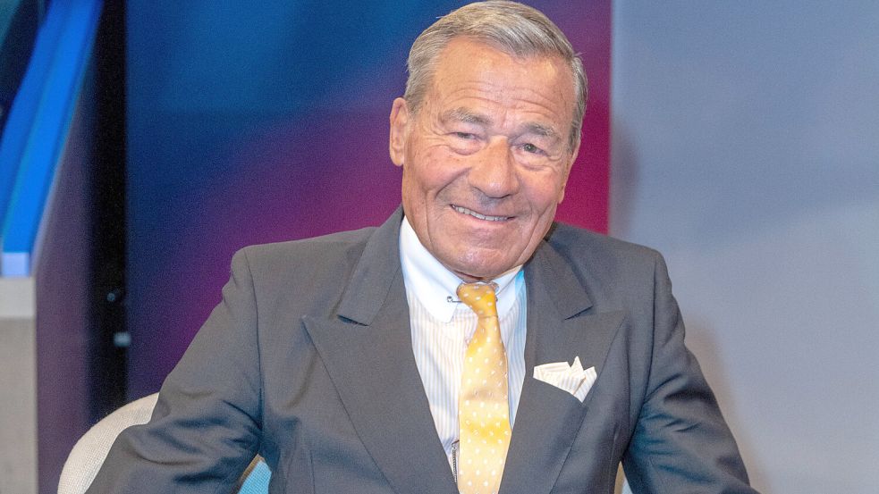 Ex-Trigema-Chef würde rückblickend keine Trikotwerbung im Profifußball mehr machen. Foto: IMAGO/PIC ONE