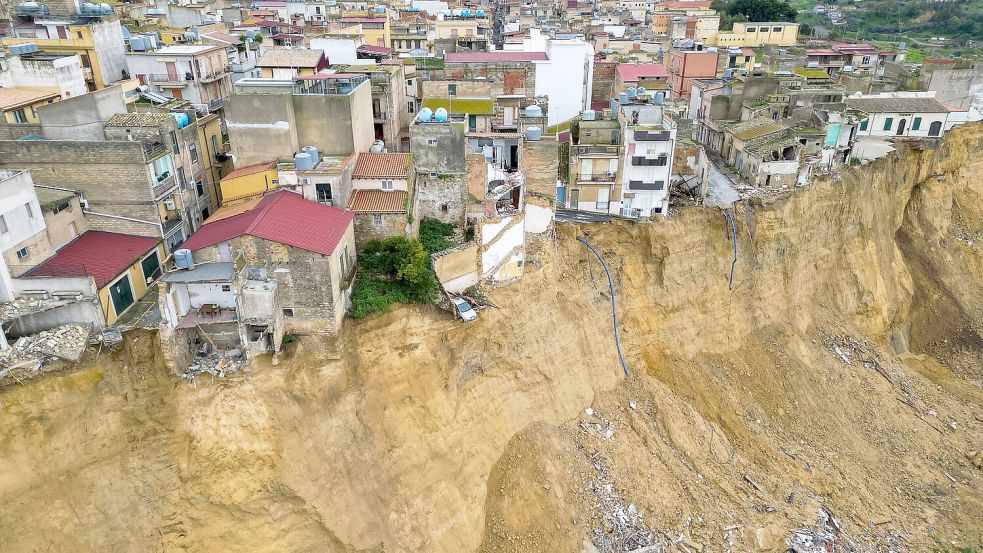 Der Erdrutsch hatte Ende Januar die 25.000-Einwohner-Stadt Niscemi im Süden Siziliens getroffen. (Archivfoto) Foto: Stefano Gattordo/LaPresse/AP/dpa
