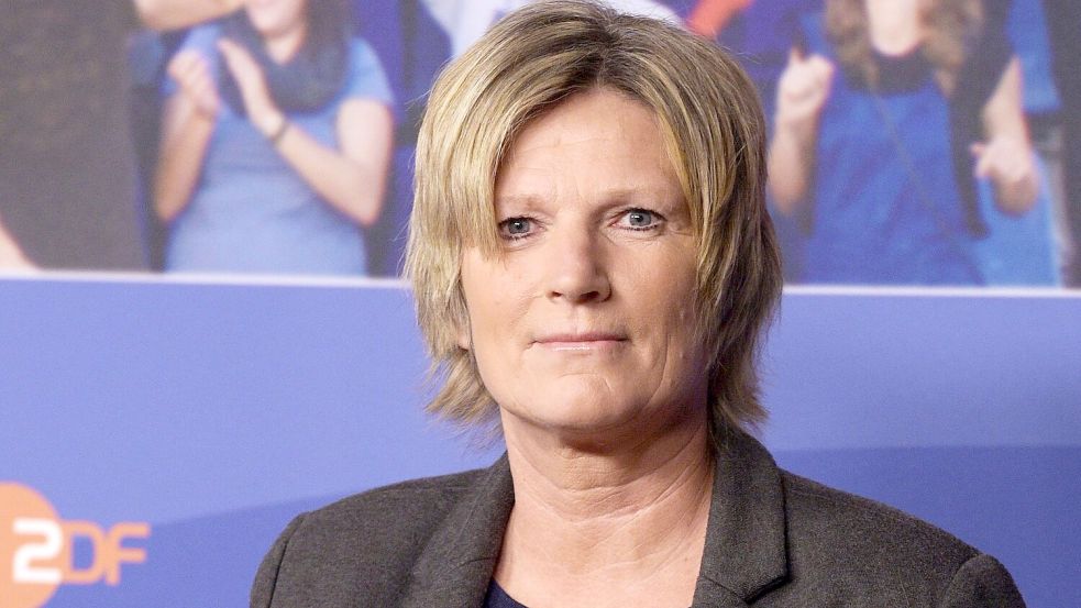 Kommentiert regelmäßig Fußballspiele im ZDF: Claudia Neumann. (Archivbild) Foto: Rainer Jensen/dpa