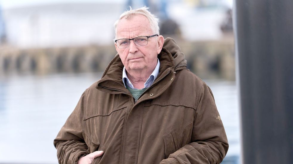 Till Backhaus (SPD), Umweltminister von Mecklenburg-Vorpommern, hat nun grünes Licht für einen erneuten Rettungsversuch gegeben. Foto: Marcus Golejewski