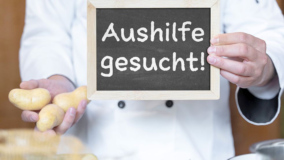 Nebenjob gefällig? Vor allem in der Gastronomie werden Teilzeitkräfte gesucht. Foto: IMAGO/Michael Bihlmayer
