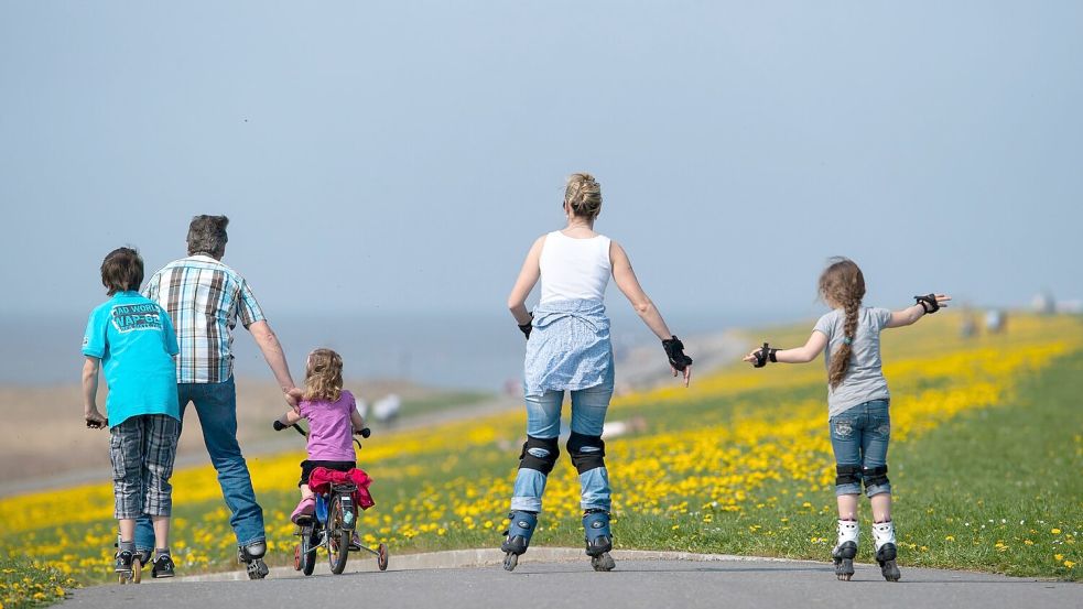 Deutlich zugelegt hat die Nutzung von Elterngeld Plus: 648.000 Beziehende planten 2025, Elterngeld Plus zumindest anteilig zu nutzen. (Symbolbild) Foto: Matthias Balk