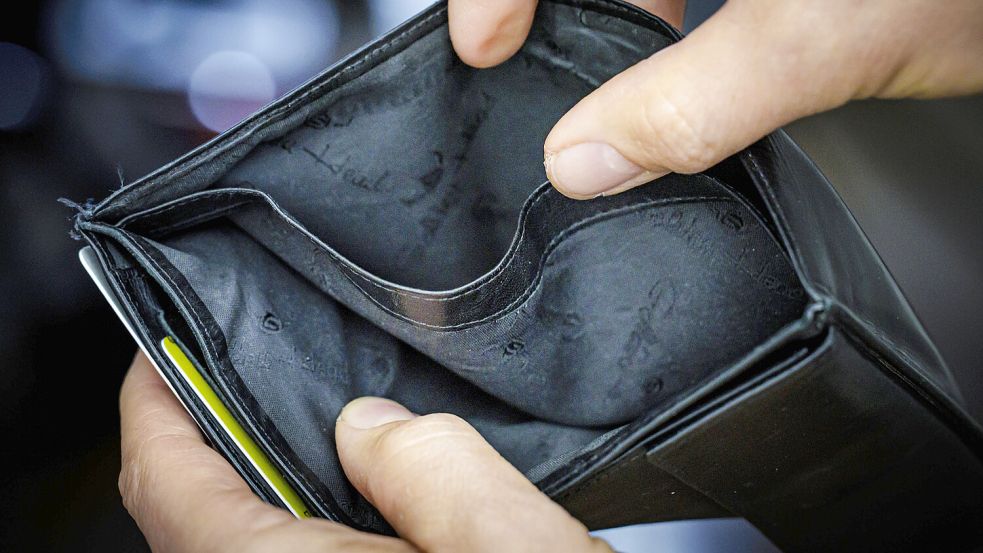 Bei manchen bleibt der Geldbeutel leer: Mit der Spritpreis-Entlastungsprämie wälzt die Bundesregierung das Problem auf die Unternehmen ab. Foto: IMAGO / photothek