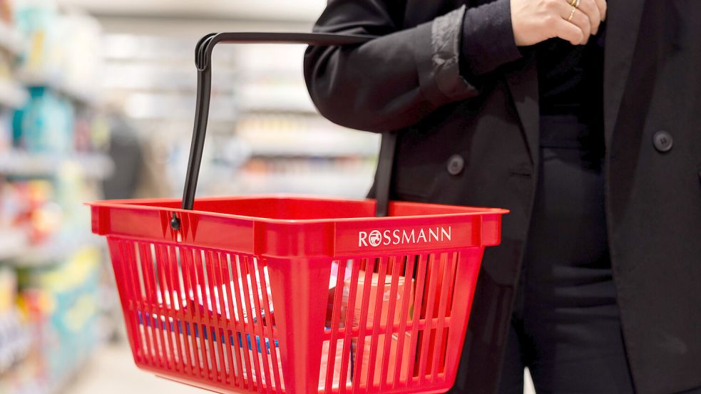 Die Rossmann-Filiale in Moordorf soll wachsen. Foto: Philipp Schmidli/DPA