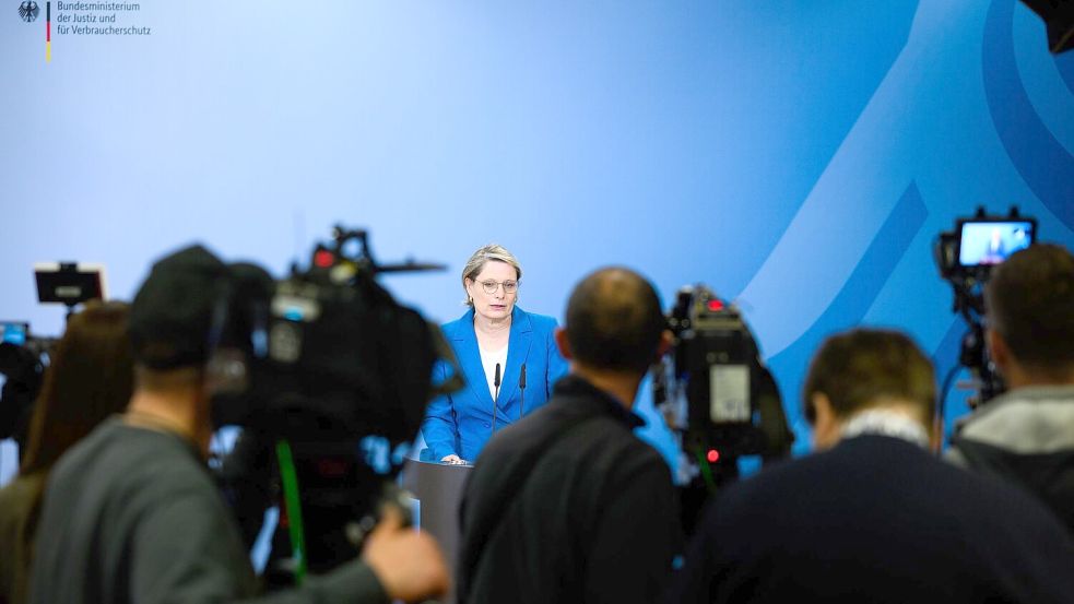 Die Justizministerin stellte ihren Entwurf am Freitag vor. Foto: Bernd von Jutrczenka/dpa