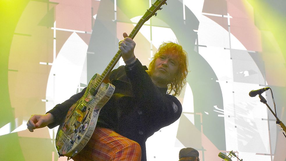 Mit seinen Gitarren-Riffs musikalisches Markenzeichen der Band: „Fury“-Gitarrist Christof Stein-Schneider. Foto: Udo Hippen