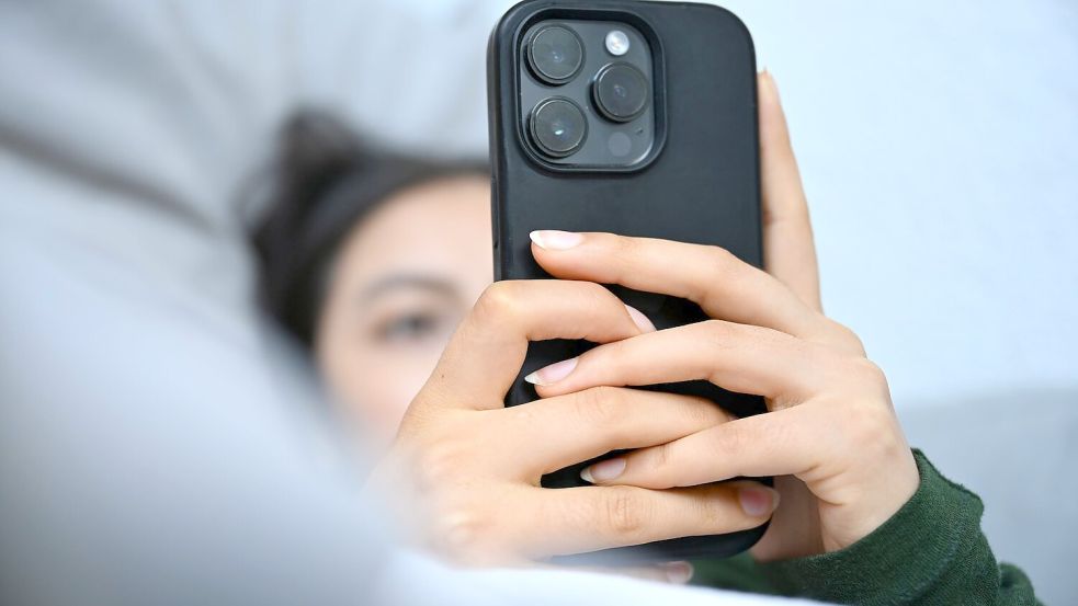 KI-generierte Fotos und Videos auf Plattformen wie Tiktok sind im Alltag angekommen. (Symbolbild) Foto: Elisa Schu/dpa