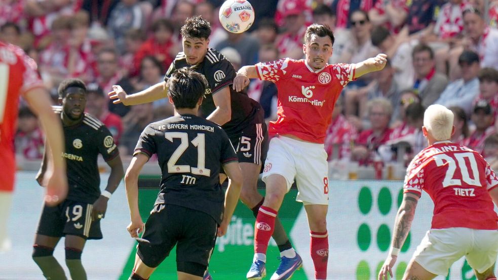 Die Meister-Bayern fanden in Mainz lange Zeit nicht ins Spiel - drehten dann aber auf. Foto: Thomas Frey