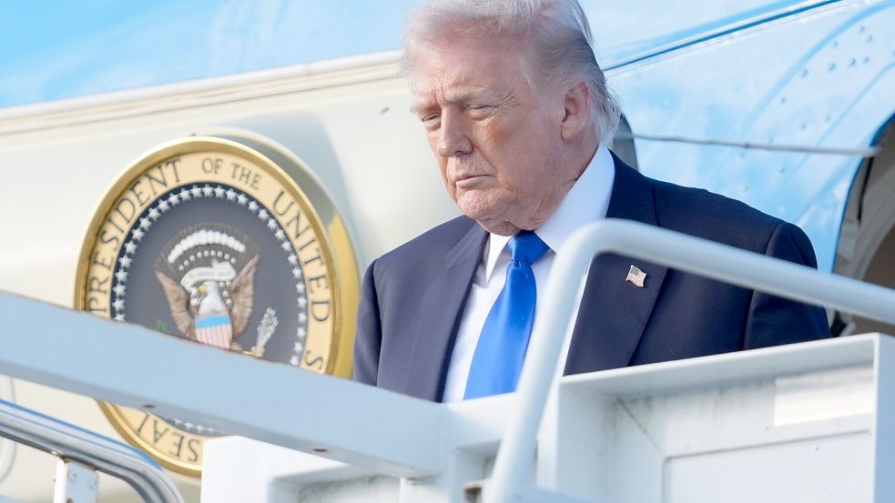 Nach Trumps Ansicht haben die USA alle Trümpfe in der Hand. Foto: Manuel Balce Ceneta