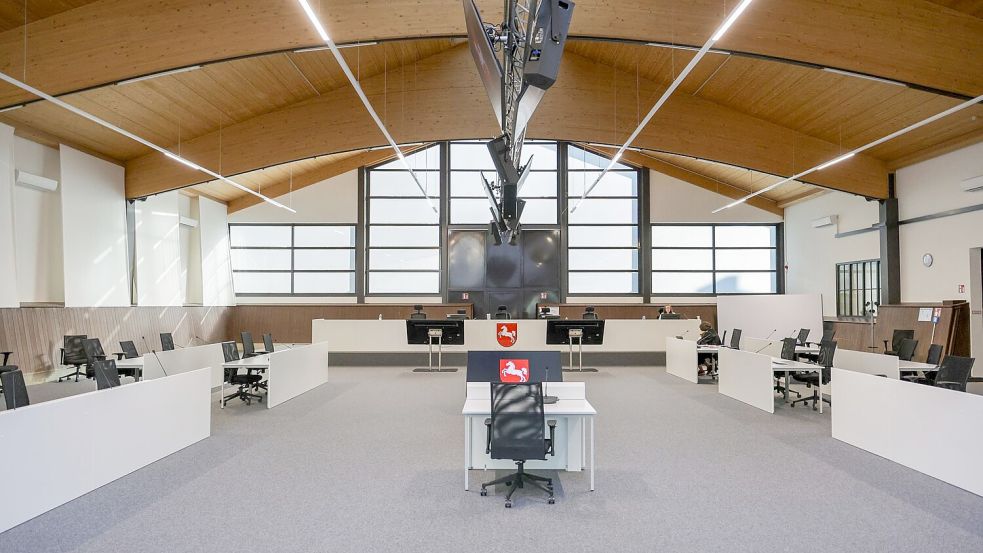 Für den Prozess in Verden wurde eine Reithalle zum Gerichtssaal umgebaut. (Archivbild) Foto: Focke Strangmann