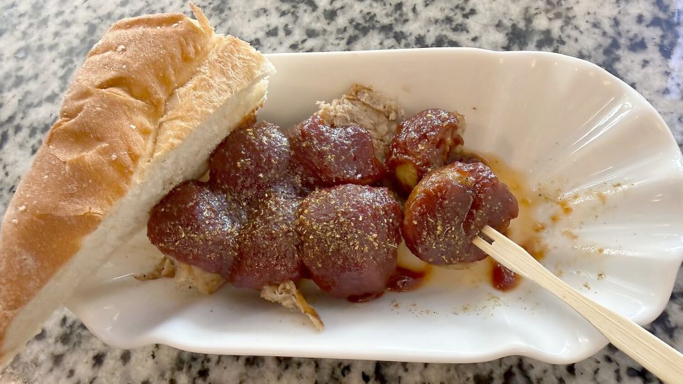 Currywurst ist in Kenia bisher unbekannt gewesen. Foto: Eva Krafczyk