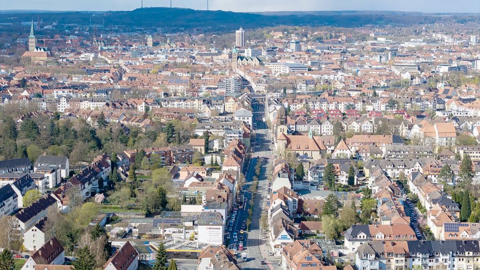 Die Iburger Straße von oben. Die von der CDU vorgeschlagene Ausweichroute soll durch mehrere kleinere Parallelstraßen bis zur Meller Straße führen. Foto: Sebastian Dannenberg
