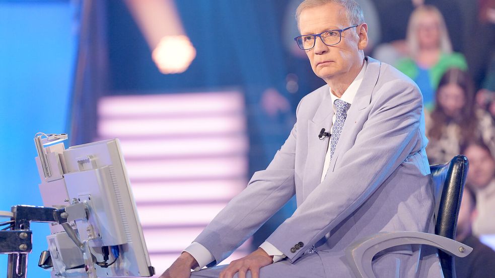 Kleine Moderationspause für Günther Jauch: In den kommenden Wochen übernehmen andere Sendungen den üblichen „Wer wird Millionär?“-Sendeplatz am Montagabend. Foto: RTL/Stefan Gregorowius