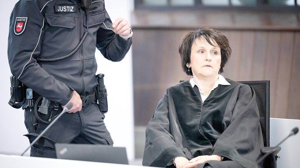 Die Staatsanwältin hält an dem Vorwurf des versuchten Mordes fest. Foto: Sina Schuldt