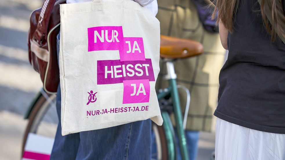 In 14 EU-Staaten gilt bereits „Nur Ja heißt Ja“ – Sex ohne ausdrückliche Zustimmung ist Vergewaltigung. Nicht aber in Deutschland. Foto: dpa/Christoph Reichwein