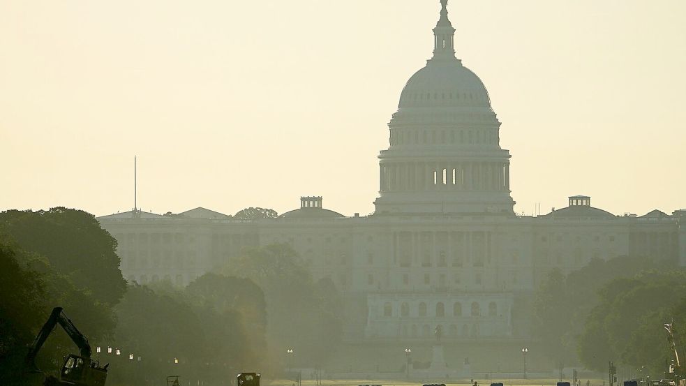 Im monatelangen Haushaltsstreit gibt es eine Einigung - aber nur teilweise. (Archivbild) Foto: Matt Rourke