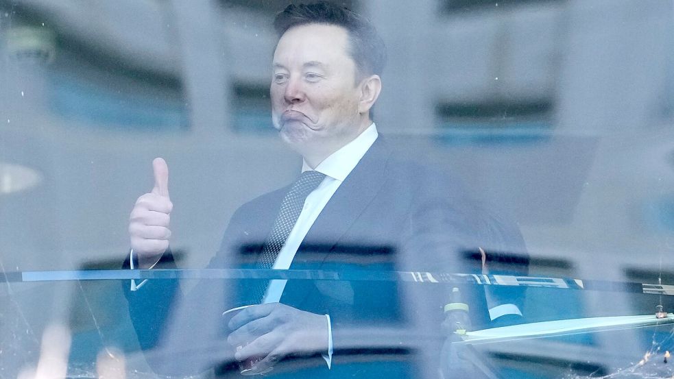 Tech-Milliardär Elon Musk wurde als Zeuge im Prozess um seine Klage gegen OpenAI-Mitgründer Sam Altman befragt. Foto: Godofredo A. Vásquez