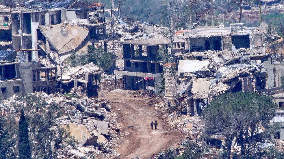 Zwei israelische Soldaten im Südlibanon. (Archivbild) Foto: Ariel Schalit