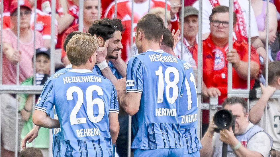 Heidenheim kämpft aufopferungsvoll um die letzte Chance. Foto: Harry Langer
